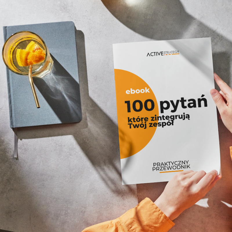 E–book; 100 pytań do zespołu - integracja online